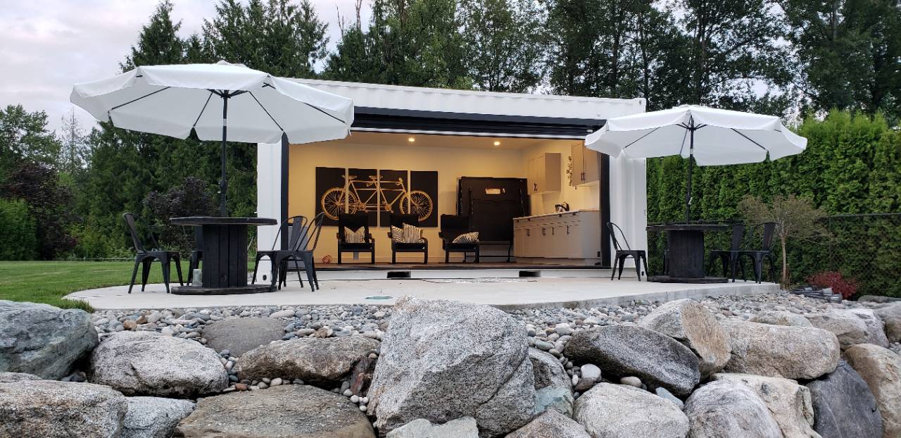 Poolside Bar Oasis in Fort Langley - Tupcan Pty Ltd