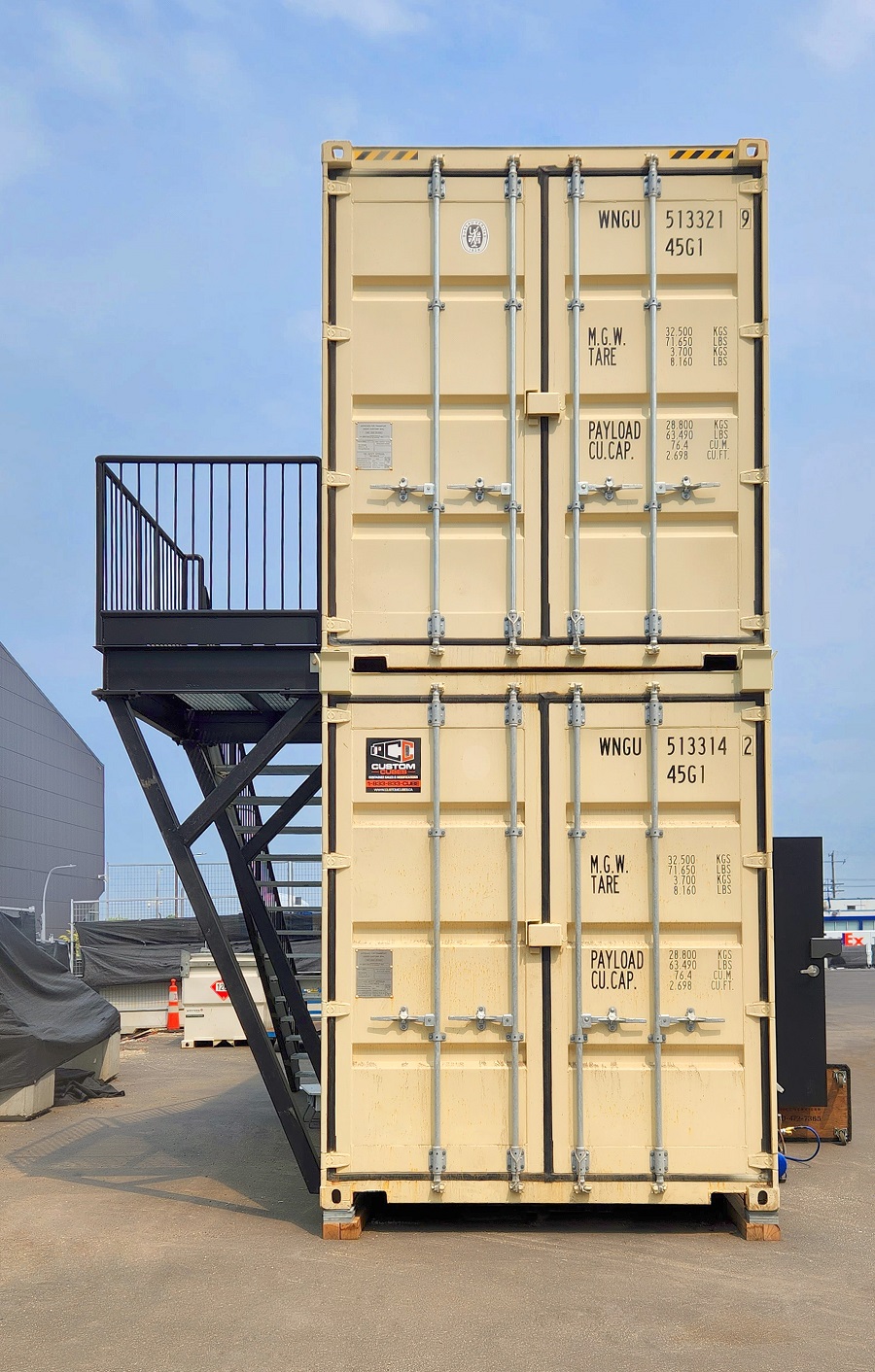 40’HC VIP Area with Patio for the Oilers - Tupcan Pty Ltd